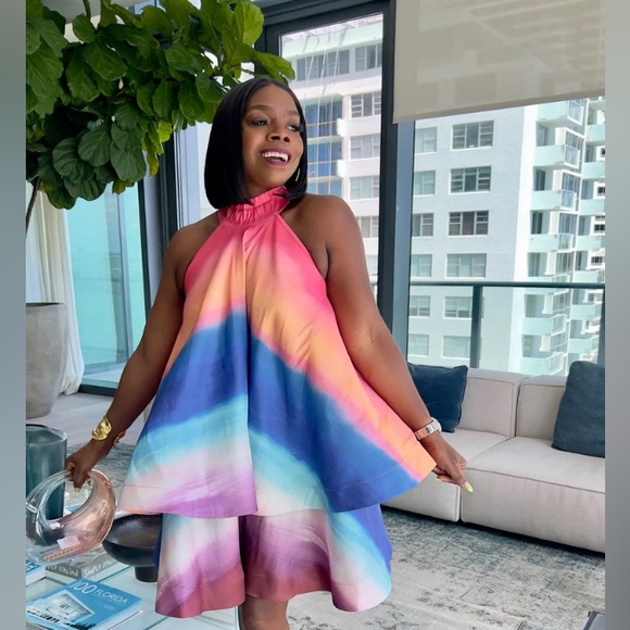 Host Pick! 🎉🎊💖🙌🏽💃🏽🩷🩵💜🤍💙Multi-Color Flare Dress | Boutique Style - Picture 2 of 5